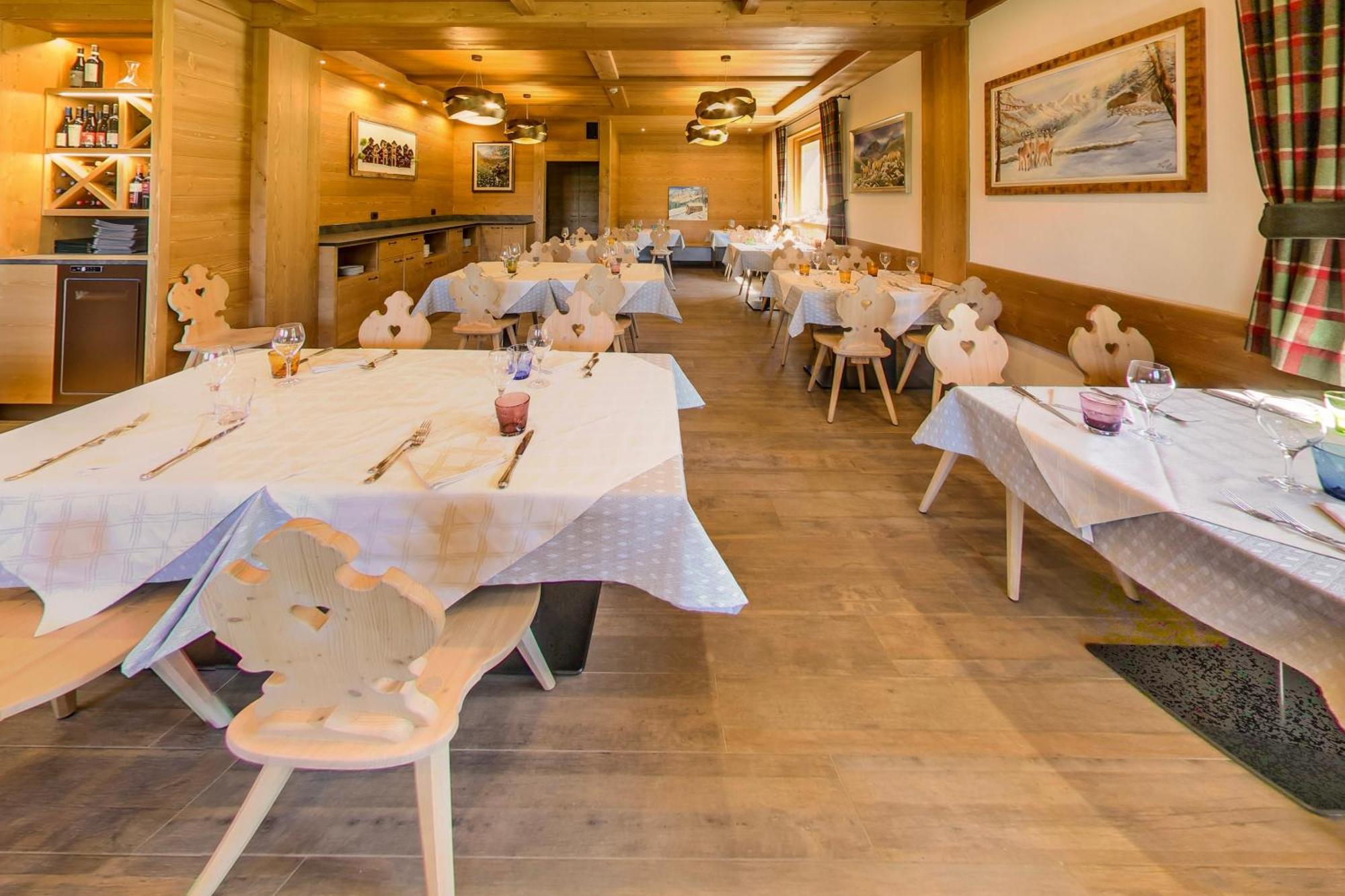 Hotel Rifugio Flora Alpina Passo San Pellegrino Exterior foto
